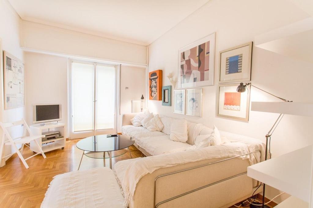 A Cozy Apt In Kolonaki Of Atenas Exterior foto
