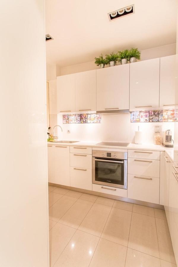 A Cozy Apt In Kolonaki Of Atenas Exterior foto